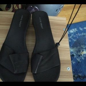 Leather Nine West low heel slides